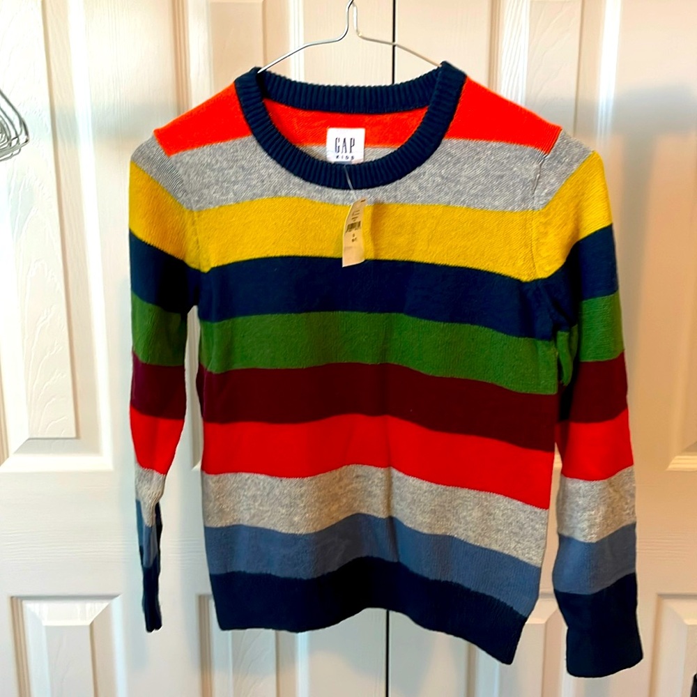 NWT GAP Kids Sweater (Size S 6-7)